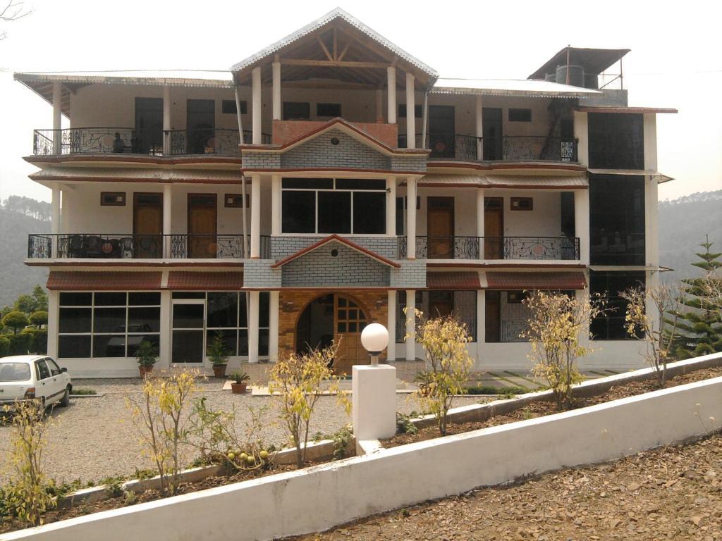 Sapphire Inn Bhīm Tāl Exterior foto